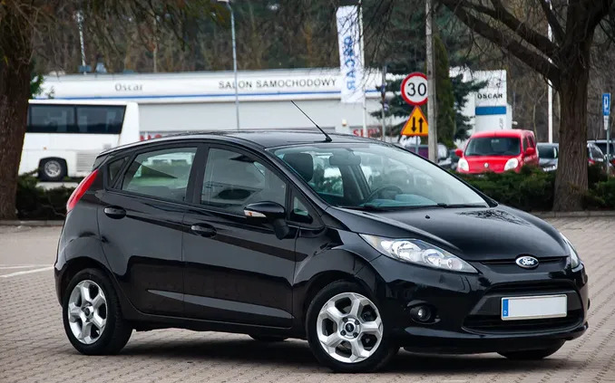 samochody osobowe Ford Fiesta cena 17900 przebieg: 195000, rok produkcji 2008 z Jelcz-Laskowice